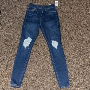 Good American Always Fits Jeans